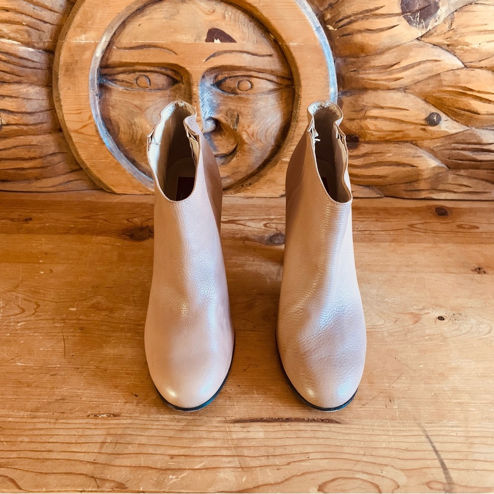 Golden Goose Jen Tan Pebbled Leather Heeled Booties, 10.5